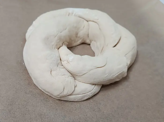 regueifa em formato de coroa ou rosca regueifa em formato de coroa ou rosca